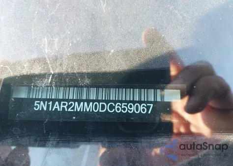 2013 Nissan Pathfinder Sl z USA, uszkodzony, nr VIN 5N1AR2MM0DC659067